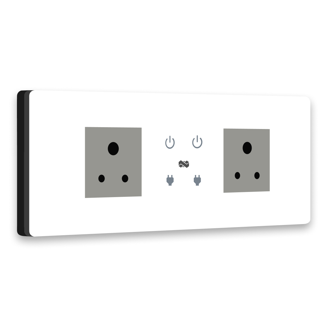 smart switch with plug - White